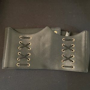 Under breast waist belt corset NWT